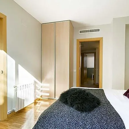Featuring A Private Terrace / Park Gueell Apartman